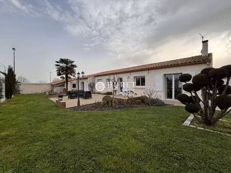 vente maison à cugand (85610) : à vendre / 143m² cugand