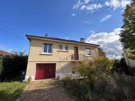 pavillon avec terrain dans un quartier prisé