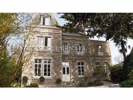 vente maison à dinan (22100) : à vendre / 240m² dinan