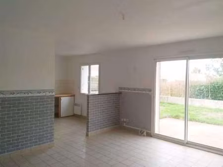 location maison à saint-colomban (44310) : à louer / 71m² saint-colomban