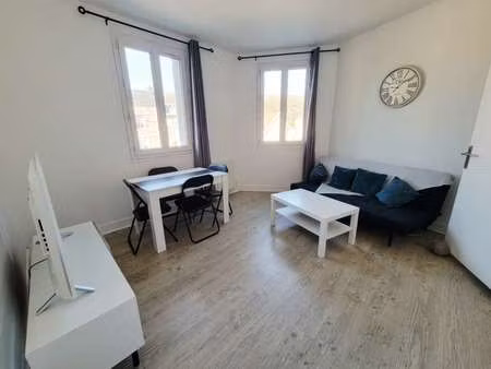 location appartement 2 pièces meublé au havre (76600) : à louer 2 pièces meublé / 40m² le 