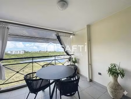 fort-de-france : t3 avec vue sur le port de plaisance