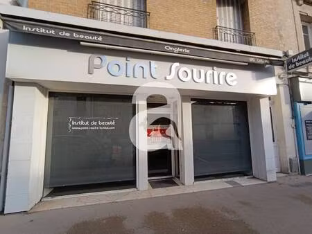 local commercial à louer