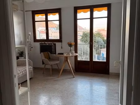 studio avec alcôve à louer – beaulieu-sur-mer