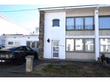 maison prête à emménager avec 3 chambres près de la gare de