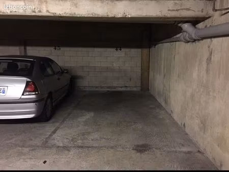 vente parking rue brey 75017