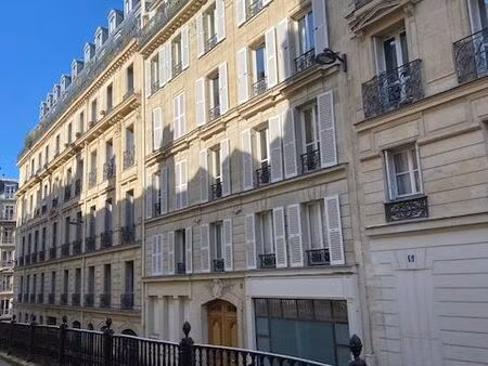 paris 5ᵉ – quartier sorbonne / panthéon – studette meublée avec douche