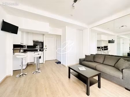 studio 1 pièce 24 m²