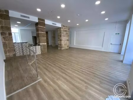 local commercial 150 m² nice