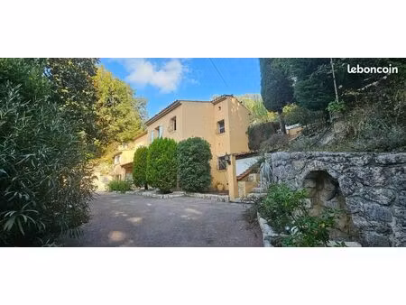 maison de 195 m² a colomars