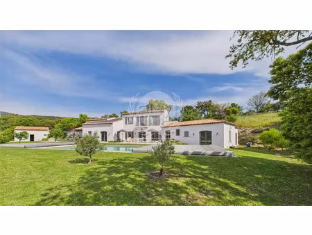 vente maison 8 pièces 250 m² à plan-de-la-tour (83120)  2 290 000 €