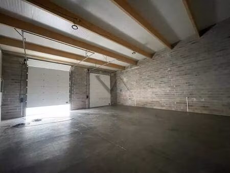 local d'activités à louer