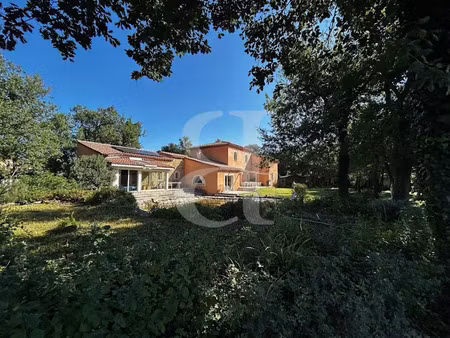 vente villa 11 pièces 250 m² à venasque (84210)  735 000 €