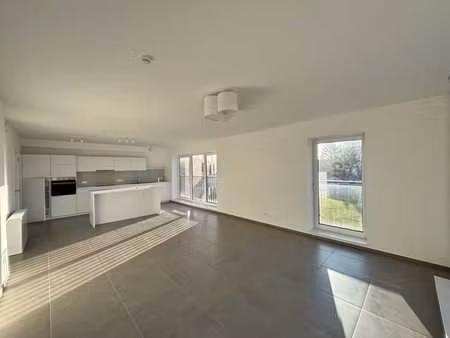 appart. neuf 2 chambres & un bureau avec terrasse  à louer