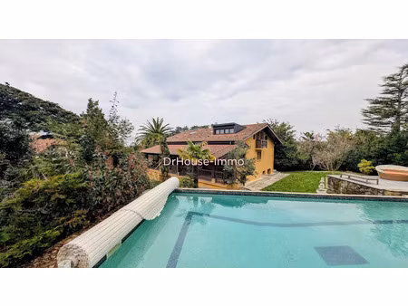 vente maison 8 pièces 281.29 m² à hendaye (64700)  1 650 000 €