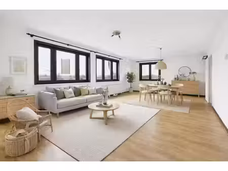 penthouse avec 3 chambres  terrasse et parking intérieur pri