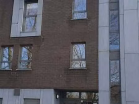 appartement au 3ème étage (+/- 73 m²)