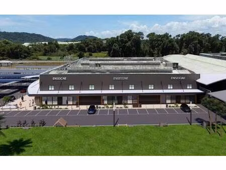 local commercial à louer