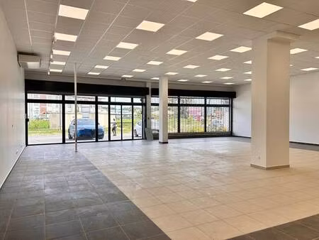 local commercial à louer