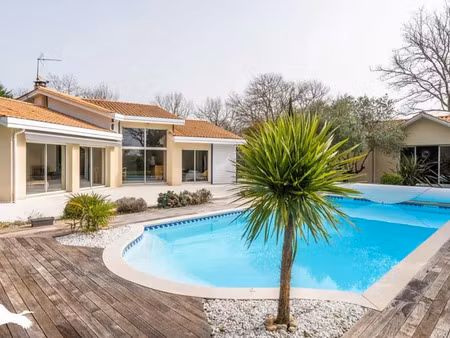 vente maison 6 pièces 186 m² à arsac (33460)  750 000 €