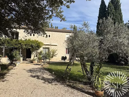 vente maison 7 pièces 228 m² à noves (13550)  570 000 €