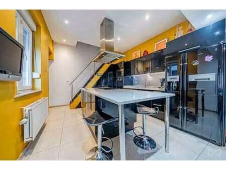 maison 2 chambres / 2 garages à saint nicolas