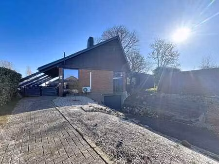 spacieuse villa de plain-pied 2/5 chambres et grand terrain