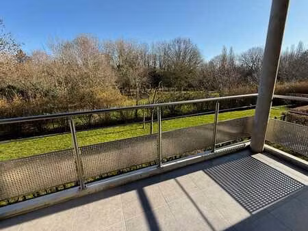 appartement récent au calme à vottem.