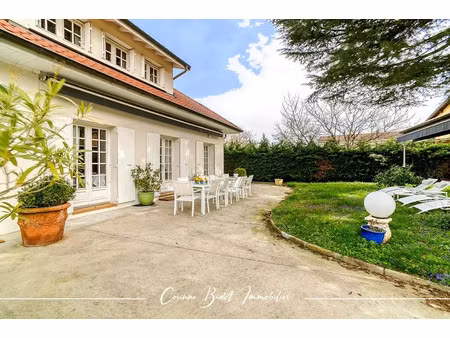 vente villa 8 pièces 320 m² à saint-pierre-de-chandieu (69780)  639 000 €