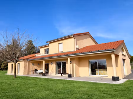 vente maison 7 pièces 237 m² à saint-etienne (42000)  625 000 €