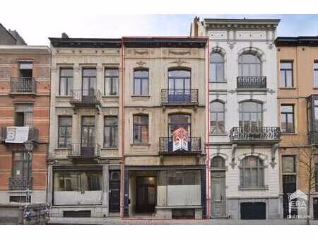 maison de commerce à fort potentiel à vendre à saint-gilles