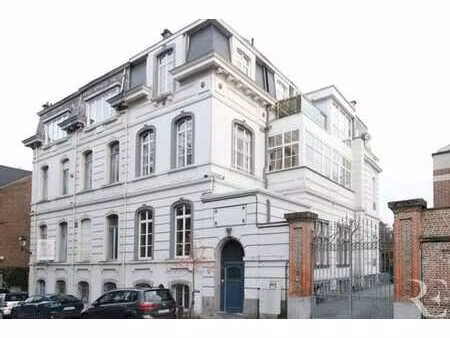 uccle - magnifique 3 chambres 2 sdb avec grand living