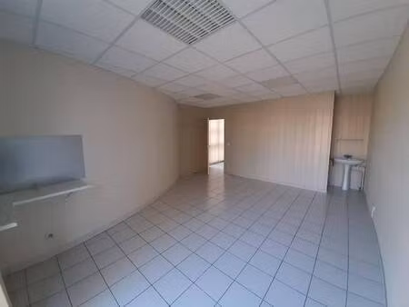 local commercial à louer