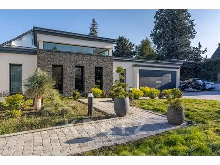 villa contemporaine d'exception 650 m² habitables aux portes d