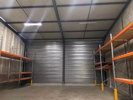 local d'activités à vendre