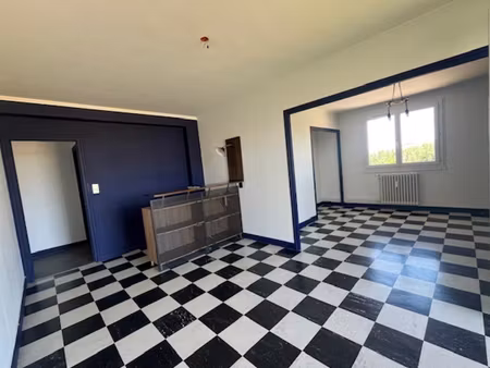 vente appartement 3 pièces 67 m² à saint-germain-des-fossés (03260)  62 500 €