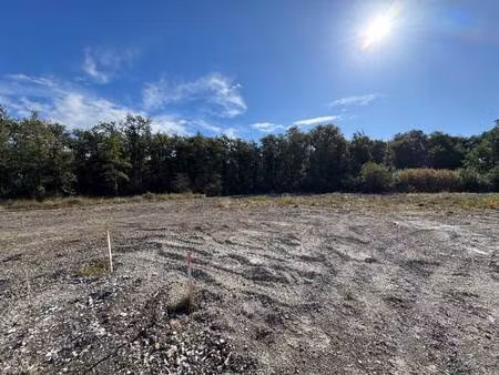 terrain constructible viabilisé à vendre