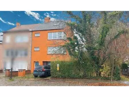 halfopen stadswoning / toplocatie / 285m² / 3 slpk / tuin...