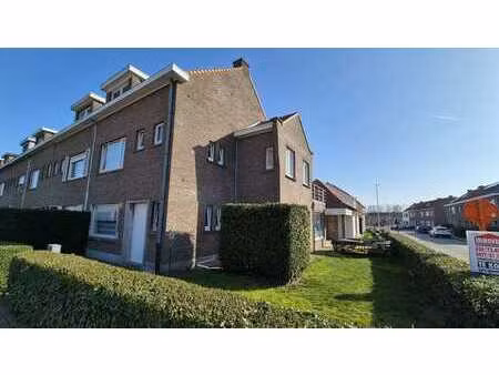 exclusieve woon- en werkcombinatie op een commerciële cen...