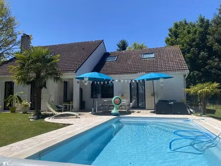 maison d'exception avec piscine aux loges-en-josas | futur transactions
