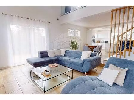 re/max royale transactions