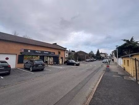 local commercial à louer