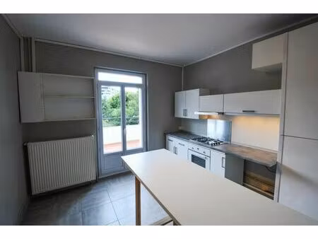 location appartement 3 pièces 79 m² à chamalières (63400)