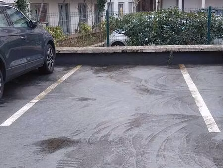 parking à louer