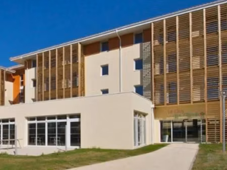 vente appartement 2 pièces 44.02 m² à niort (79000)  132 536 €