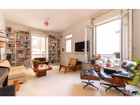 un superbe duplex 3 pièces comme une maison près du métro