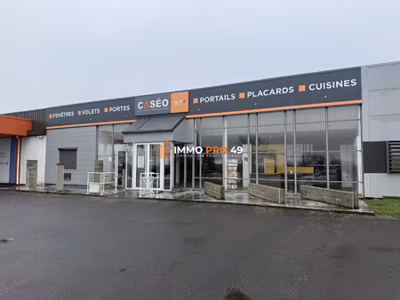 location local commercial