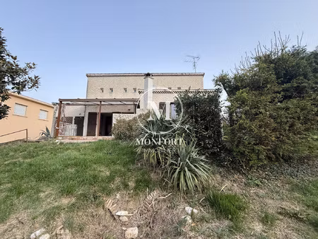 maison au calme avec 1035 m2 de terrain à rénover