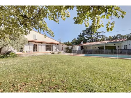 exclusivité maison familiale rénovée avec goût  à 30 min