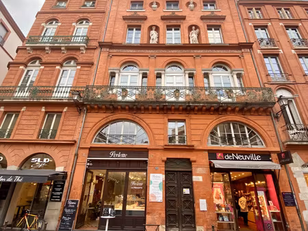 beau t2 - esquirol / place de la trinite